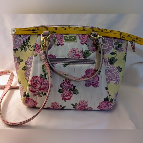 Betsy Johnson handbag with detachable shoulder strap. - Picture 9 of 12